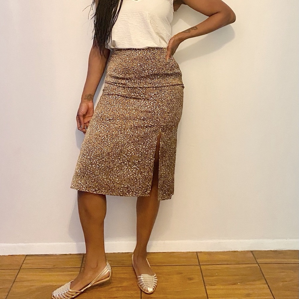Women’s leopard print skirt with side slit